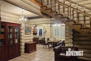 Дом 230м&sup2;, 2-этажный, на длительный срок, 