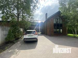 Дом 550м&sup2;, 3-этажный, посуточно, 