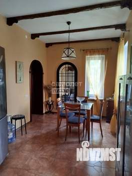 Дом 168м&sup2;, 2-этажный, на длительный срок, 