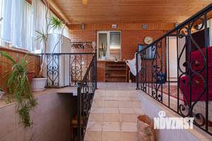 Коттедж 270м², 2-этажный, на длительный срок, 