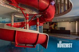 Дом 550м&sup2;, 2-этажный, посуточно, 