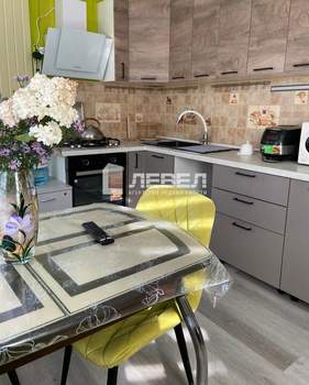 Дом 85м², 2-этажный, на длительный срок, 