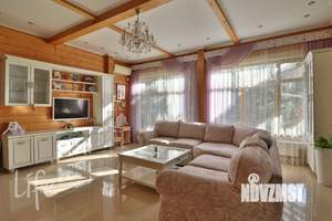 Коттедж 234м&sup2;, 2-этажный, на длительный срок, 