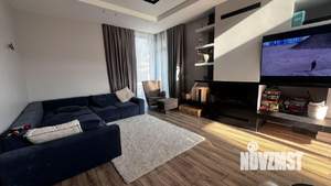 Дом 240м², 2-этажный, на длительный срок, 