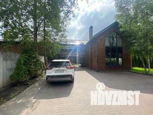 Дом 741м&sup2;, 3-этажный, посуточно, 