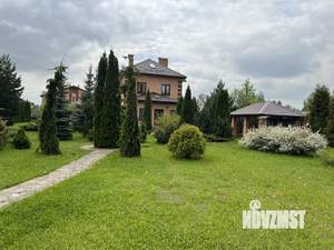 Коттедж 300м&sup2;, 3-этажный, на длительный срок, 