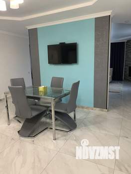 Дом 290м&sup2;, 2-этажный, на длительный срок, 