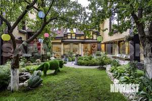 Дом 600м&sup2;, 3-этажный, посуточно, 