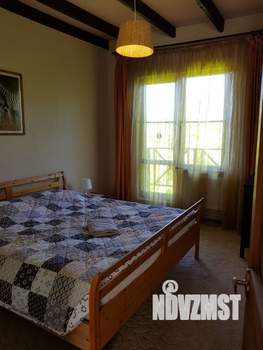 Коттедж 350м&sup2;, 2-этажный, на длительный срок, 