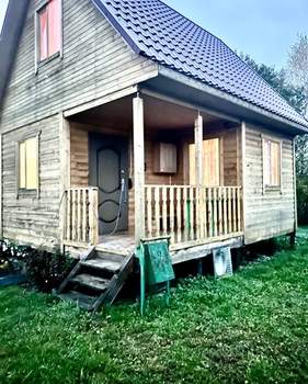 Дом 40м², 2-этажный, участок 9 сот.  