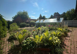 Дом 92м&sup2;, 2-этажный, участок 5 сот.  