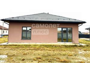 Дом 100м&sup2;, 1-этажный, участок 6 сот.  