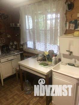 Дом 40м&sup2;, 2-этажный, участок 6 сот.  