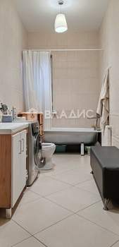 Дом 240м², 2-этажный, участок 10 сот.  