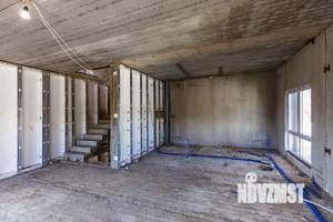 Дом 152м&sup2;, 3-этажный, участок 2 сот.  