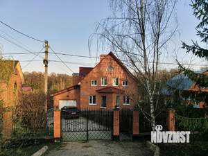 Коттедж 270м², 2-этажный, участок 20 сот.  