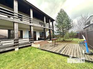 Дом 221м&sup2;, 2-этажный, участок 8 сот.  