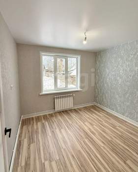 Дом 160м&sup2;, 2-этажный, участок 9 сот.  