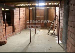 Дом 700м², 2-этажный, участок 25 сот.  