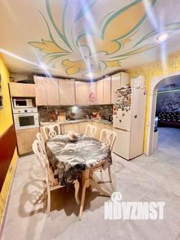 Дом 151м&sup2;, 2-этажный, участок 10 сот.  