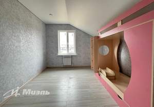 Дом 146м&sup2;, 2-этажный, участок 7 сот.  