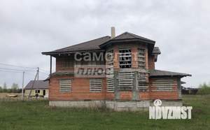 Дом 700м², 2-этажный, участок 25 сот.  