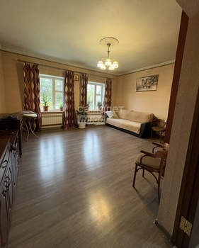 Дом 204м&sup2;, 2-этажный, участок 15 сот.  