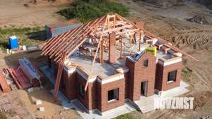 Дом 200м&sup2;, 2-этажный, участок 10 сот.  