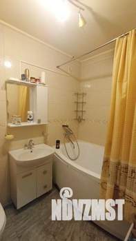 Дом 100м&sup2;, 3-этажный, участок 2 сот.  