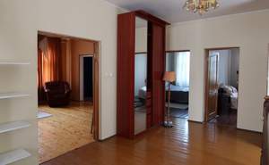 Дом 190м², 2-этажный, участок 10 сот.  