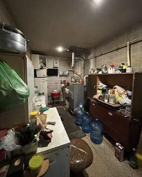 Дом 40м&sup2;, 2-этажный, участок 4 сот.  