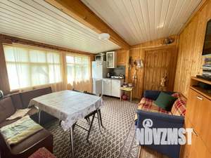 Дом 100м&sup2;, 2-этажный, участок 6 сот.  