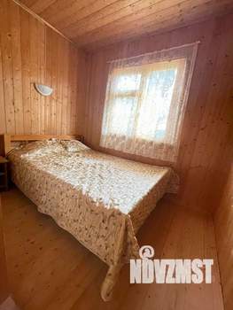 Дом 100м&sup2;, 2-этажный, участок 6 сот.  