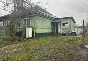 Дом 40м&sup2;, 2-этажный, участок 4 сот.  