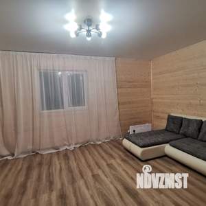 Дом 90м&sup2;, 2-этажный, участок 6 сот.  