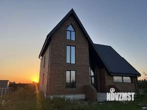 Коттедж 240м², 3-этажный, участок 8 сот.  