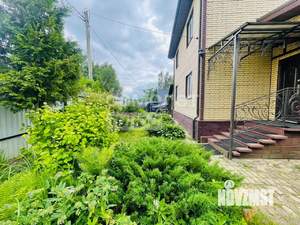 Дом 162м&sup2;, 3-этажный, участок 8 сот.  