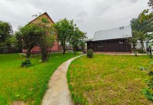 Дом 180м&sup2;, 3-этажный, участок 12 сот.  