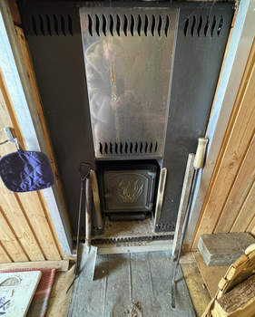 Дом 94м&sup2;, 2-этажный, участок 6 сот.  