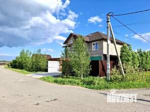 Дом 392м&sup2;, 3-этажный, участок 13 сот.  