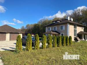 Дом 282м², 3-этажный, участок 14 сот.  