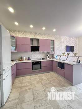 Дом 147м&sup2;, 3-этажный, участок 5 сот.  