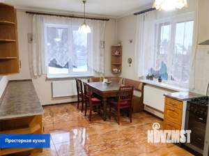 Дом 206м&sup2;, 2-этажный, участок 10 сот.  