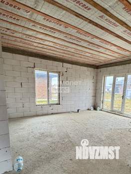 Дом 100м&sup2;, 1-этажный, участок 6 сот.  