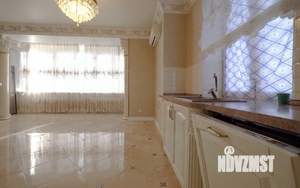 Дом 289м&sup2;, 2-этажный, участок 11 сот.  