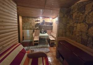 Дом 202м&sup2;, 3-этажный, участок 6 сот.  