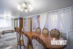 Дом 486м&sup2;, 2-этажный, участок 16 сот.  