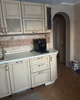 Дом 100м&sup2;, 2-этажный, участок 6 сот.  