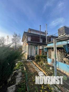 Дом 170м&sup2;, 3-этажный, участок 7 сот.  