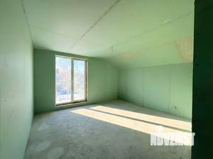 Дом 220м&sup2;, 2-этажный, участок 15 сот.  